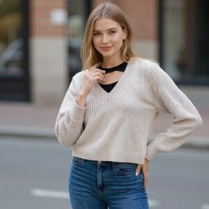 Babaton Cropped V-Neck Sweater Oatmeal Beige Merino Wool Knit Pullover Womens